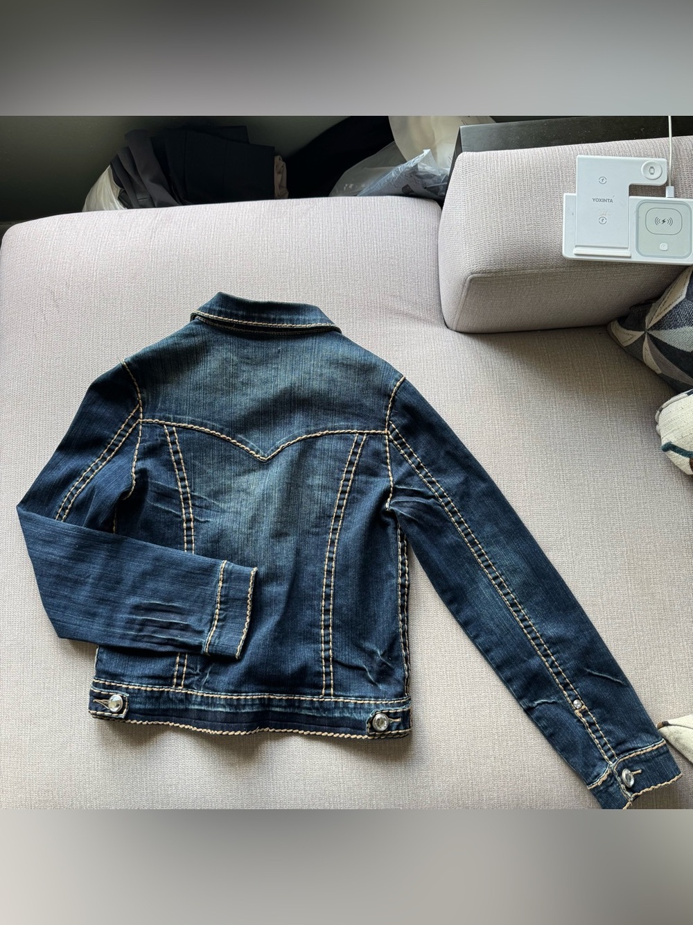 L.A. idol Dark Blue Denim Jacket with Contrast Stitching - Picture 3 of 3